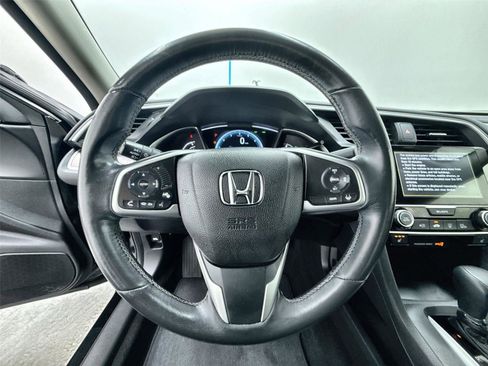 Used 2018 Honda Civic Touring image 21