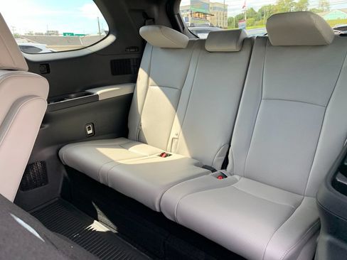 Used 2026 Toyota Grand Highlander AWD Hybrid image 18