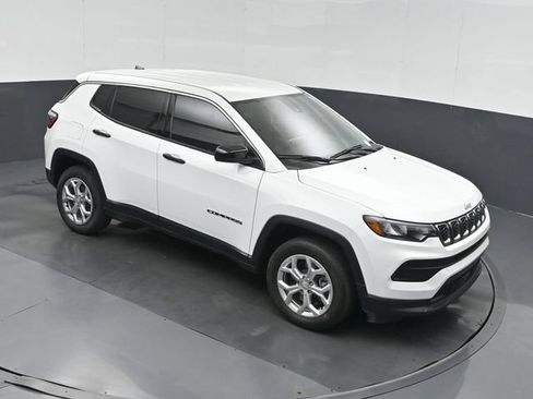 Used 2025 Jeep Compass Sport AWD/4WD image 29