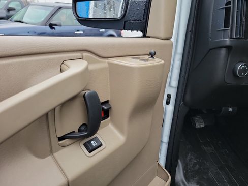 New 2025 Chevrolet Express 2500 w/ Driver Convenience Package RWD image 18
