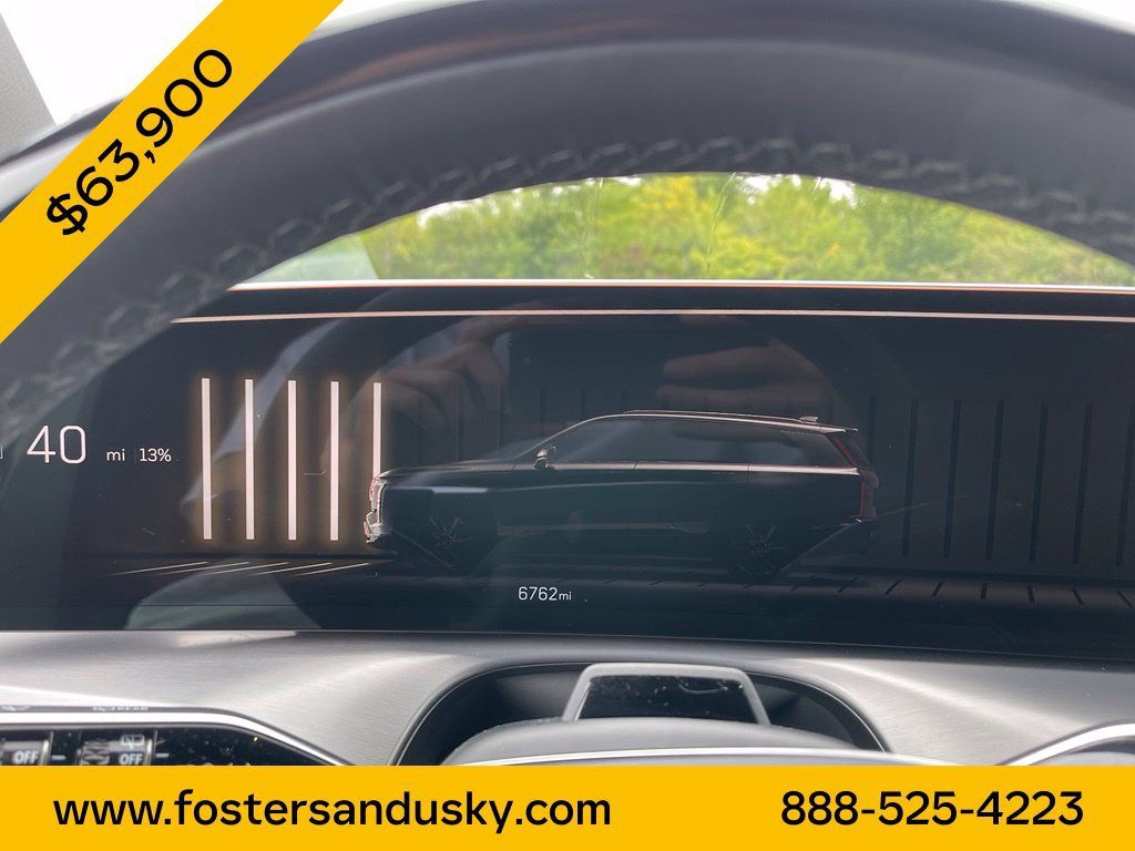 Used 2026 Cadillac Vistiq Luxury AWD/4WD image 9