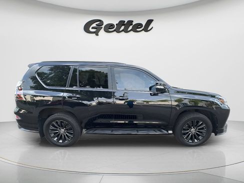 Used 2023 Lexus GX 460 Premium w/ Accessory Package AWD/4WD image 5