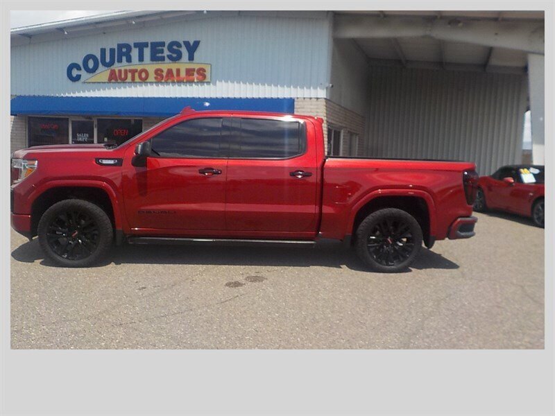 Used 2021 GMC Sierra 1500 Denali w/ Denali Ultimate Package AWD/4WD image 3