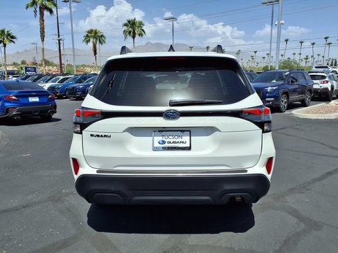 Used 2026 Subaru Forester Premium AWD/4WD image 10