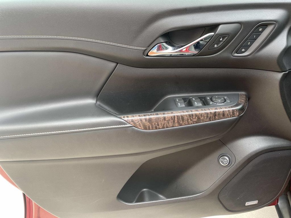 Used 2023 GMC Acadia Denali FWD image 15