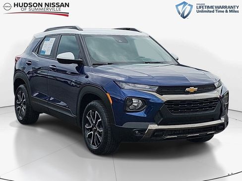 Used 2023 Chevrolet TrailBlazer ACTIV w/ Convenience Package AWD/4WD image 1