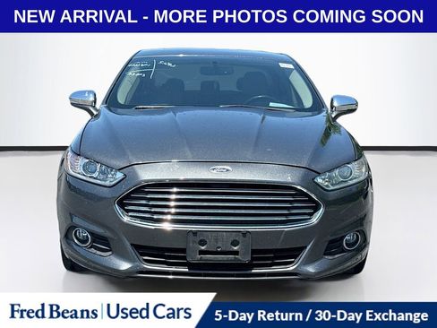 Used 2016 Ford Fusion SE w/ Equipment Group 202A AWD/4WD image 2