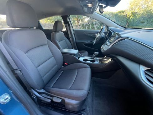 Used 2024 Chevrolet Malibu LT image 36