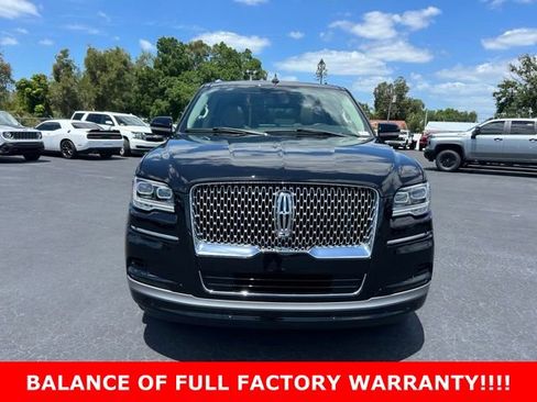 Used 2024 Lincoln Navigator Premiere image 2
