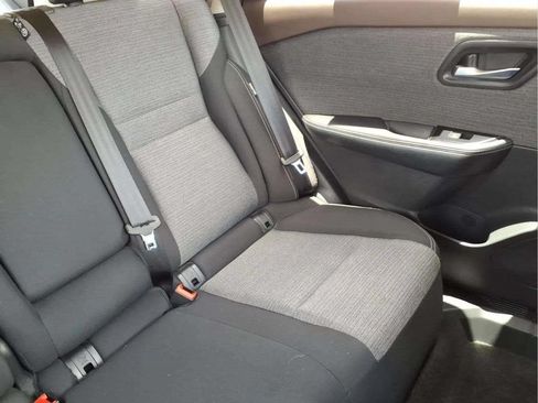 Used 2022 Nissan Rogue SV FWD image 17