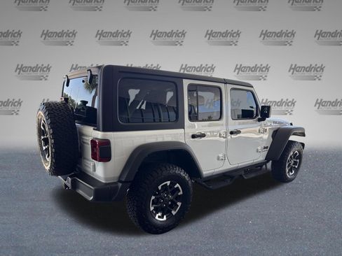 Used 2024 Jeep Wrangler Unlimited Rubicon w/ Technology Group AWD/4WD image 9