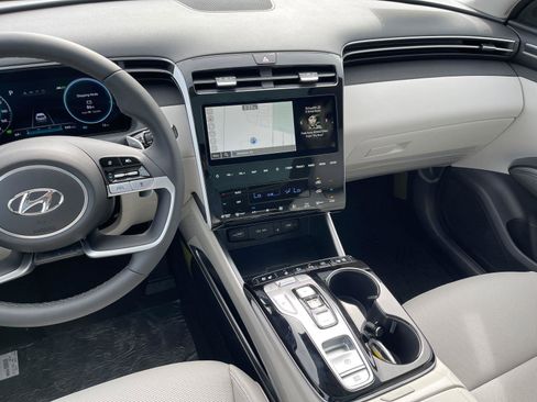 Certified 2024 Hyundai Tucson Limited image 19