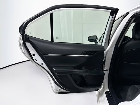 Used 2024 Toyota Camry SE FWD image 25