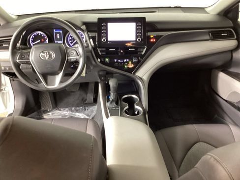 Used 2022 Toyota Camry LE FWD image 31