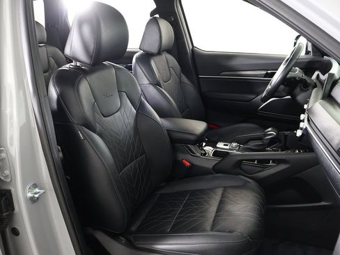 Used 2023 Kia Telluride SX X-Line image 34