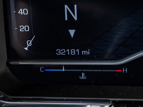 Used 2024 GMC Sierra 3500 SLE image 21