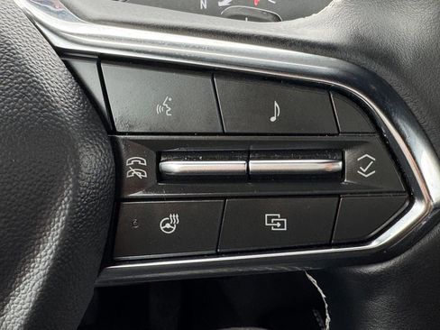 Used 2025 Chevrolet Traverse LT image 27