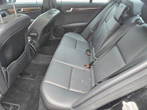 Used 2014 Mercedes-Benz C 250 Sedan image 15