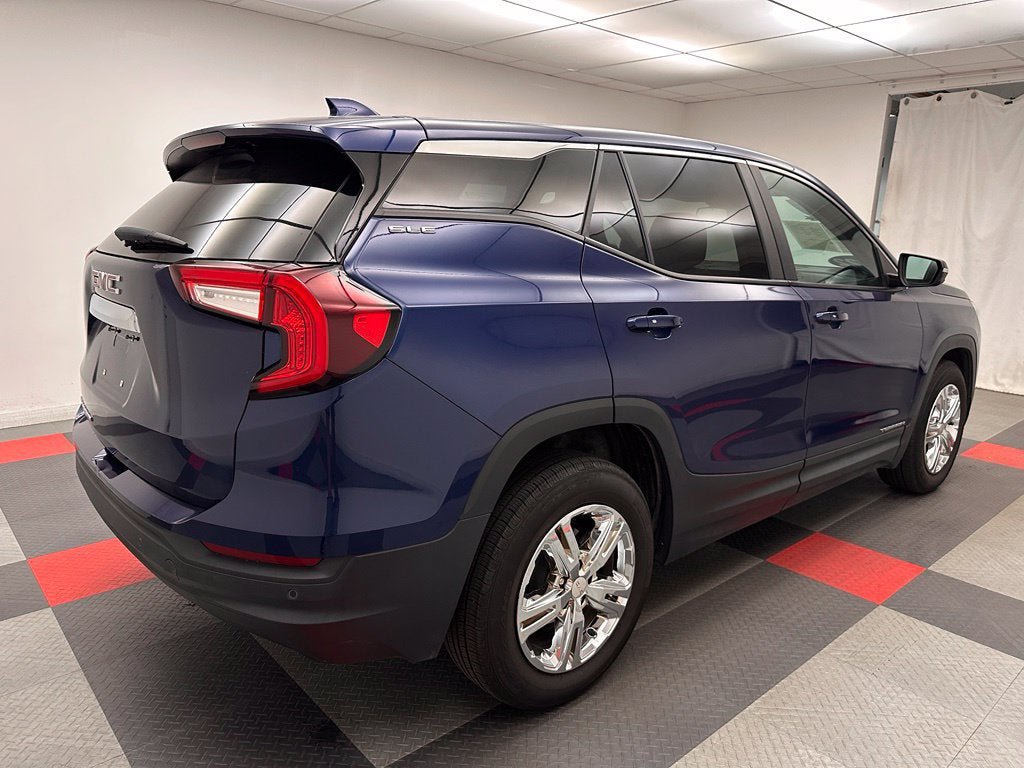 Used 2022 GMC Terrain SLE FWD image 6