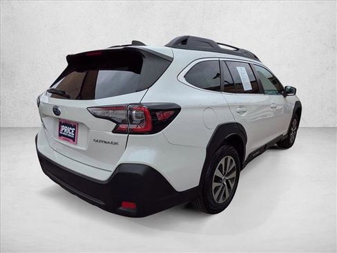 Used 2023 Subaru Outback Premium AWD/4WD image 5