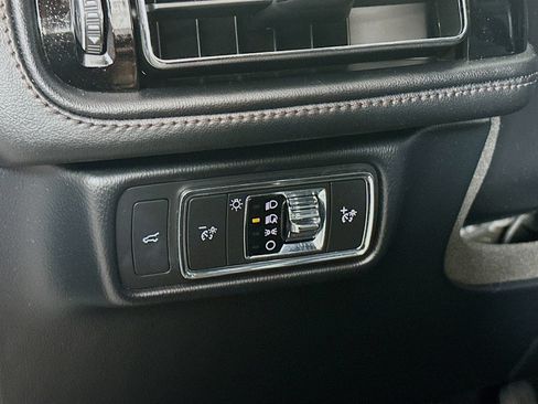 Used 2022 Lincoln Aviator Reserve AWD/4WD image 10