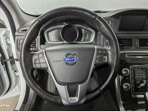 Used 2016 Volvo S80 T5 Platinum w/ Climate Package image 18