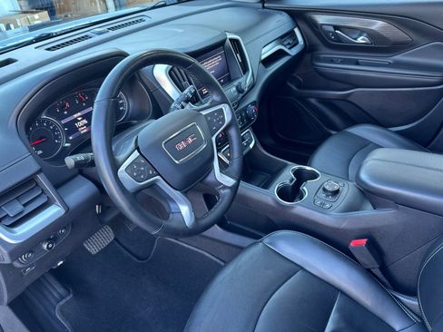Used 2024 GMC Terrain SLT image 11
