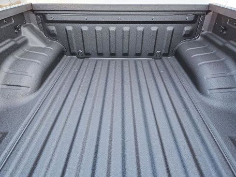 Certified 2024 Nissan Frontier SV w/ Technology Package image 12