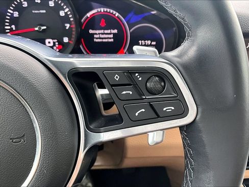 Used 2023 Porsche Cayenne AWD/4WD image 20
