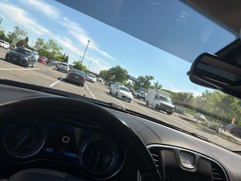 Used 2016 Chrysler 300 C w/ Light Group AWD/4WD image 9