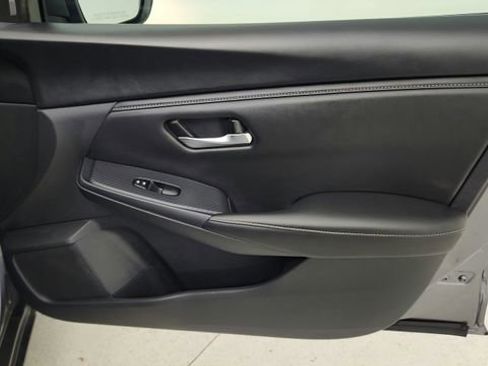 Used 2024 Nissan Sentra SV FWD image 28