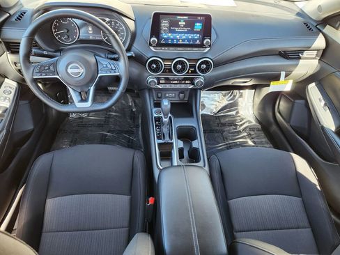 Used 2025 Nissan Sentra SV w/ All-Weather Package FWD image 11