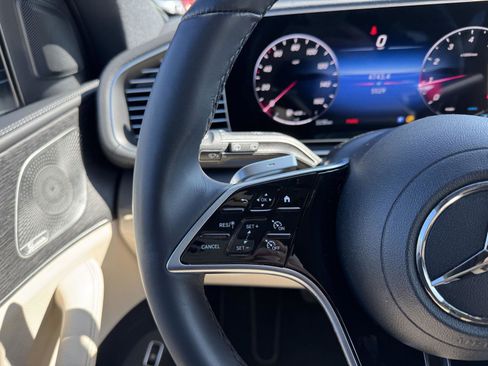 Certified 2025 Mercedes-Benz GLE 350 4MATIC image 11