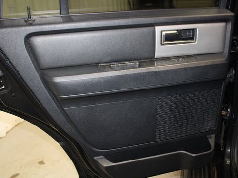 Used 2015 Ford Expedition Limited w/ Equipment Group 301A image 16