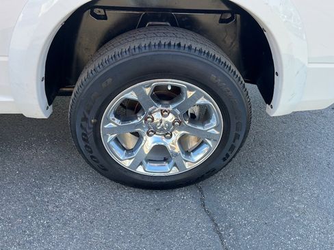 Used 2017 RAM 1500 Laramie image 42