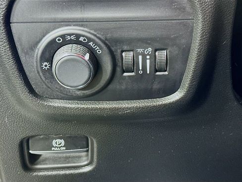 Used 2024 Jeep Grand Cherokee L Laredo image 22