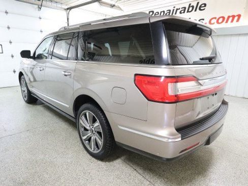 Used 2019 Lincoln Navigator L Reserve AWD/4WD image 3