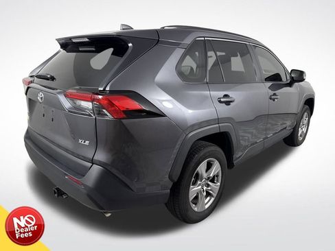 Used 2022 Toyota RAV4 XLE w/ Convenience Package image 3