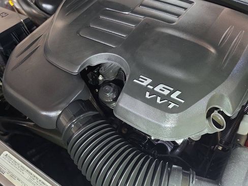 Used 2012 Dodge Challenger SXT RWD image 28