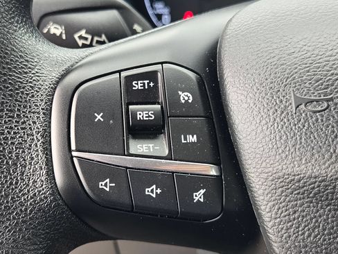Used 2024 Ford Transit 350 XLT RWD image 27