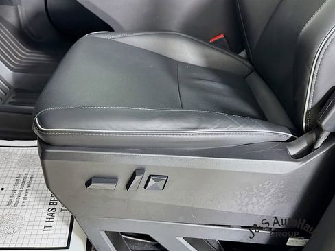 Used 2024 Tesla Cybertruck AWD Crew Cab image 26