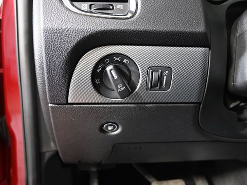 Used 2019 Dodge Durango GT AWD/4WD image 25