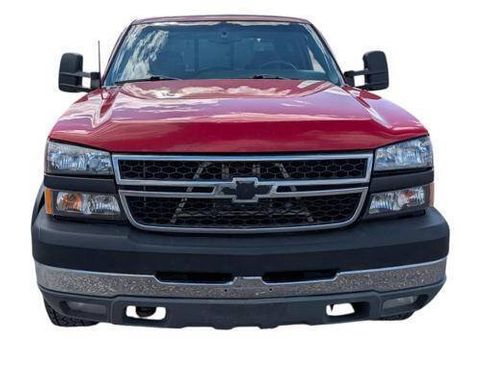 Used 2005 Chevrolet Silverado 2500 LS AWD/4WD image 9