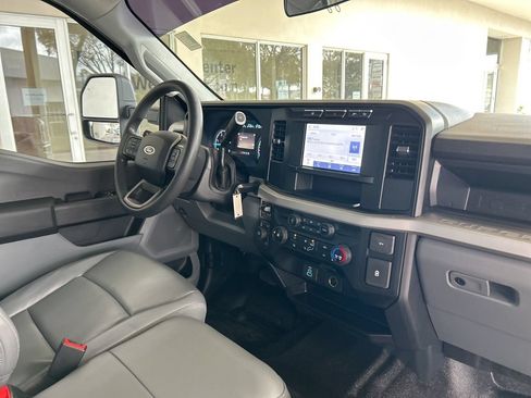 Used 2024 Ford F350 XL w/ FX4 Off-Road Package AWD/4WD image 24