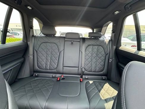 Used 2026 BMW X5 xDrive40i AWD/4WD image 34
