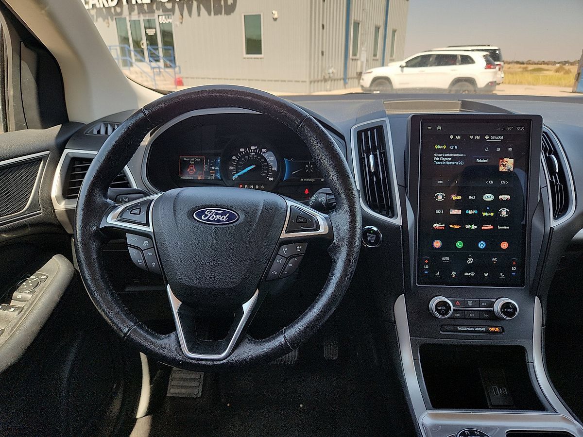 Used 2023 Ford Edge SEL AWD/4WD image 7