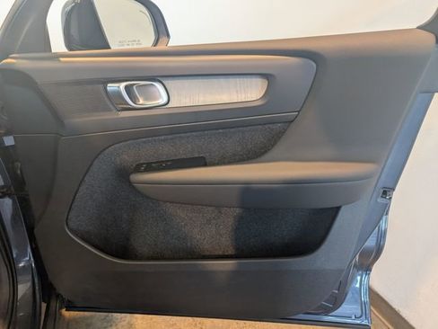 Used 2026 Volvo XC40 B5 Core w/ Climate Package image 29