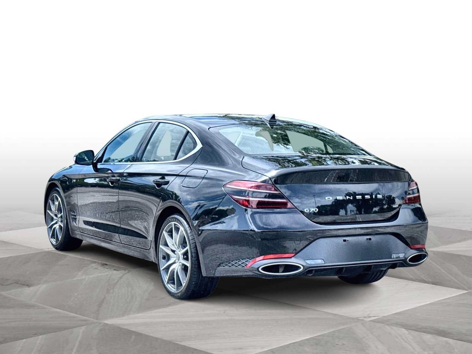 Used 2023 Genesis G70 2.0T RWD image 6