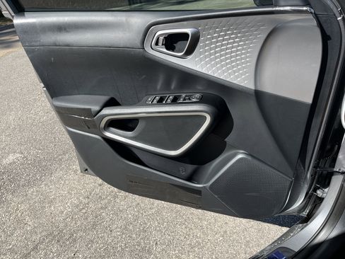 New 2025 Kia Soul S image 15