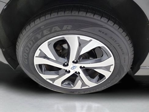 Used 2020 Subaru Outback Limited w/ Popular Package #2 image 16